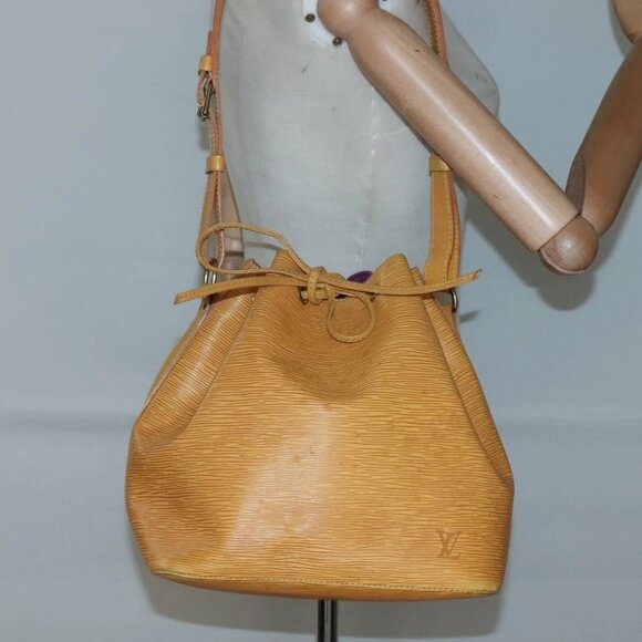 LOUIS VUITTON Epi Petit Noe Shoulder Bag Yellow M44109 LV Auth 130203 - Picture 3 of 16